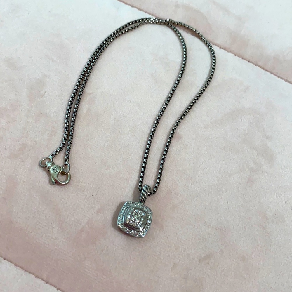 David’s Yurman necklace